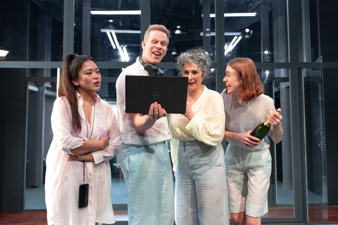Theater Bellevue & NT: Exit Poll - Foto: Casper Koster
